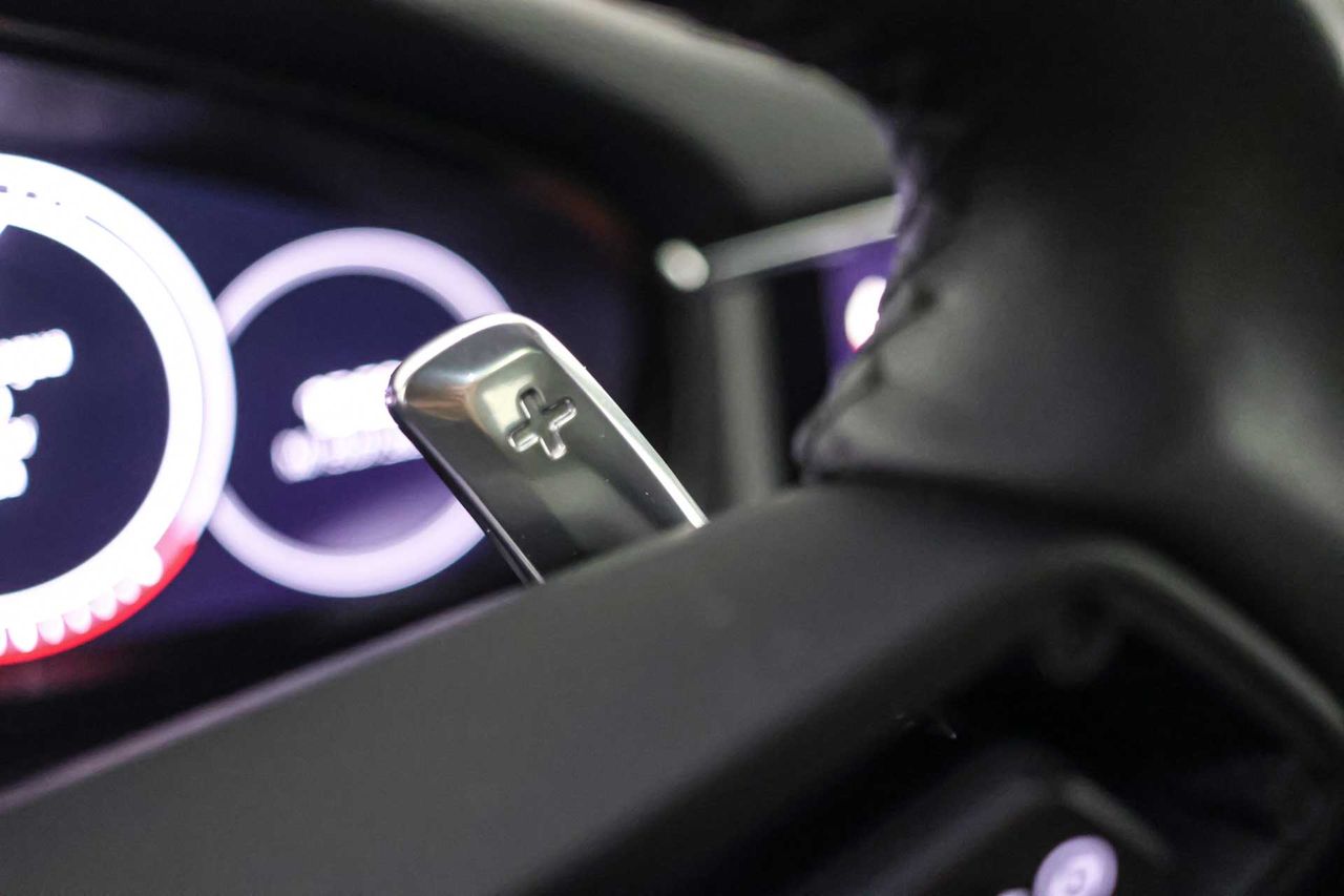 Porsche Panamera 4 E-Hybrid Platinum Edition **Techo panorámico** - Foto 48