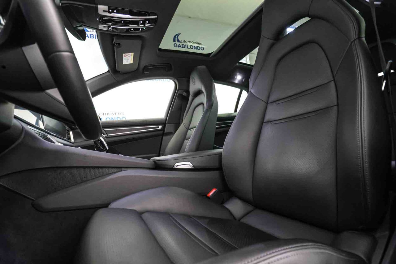 Porsche Panamera 4 E-Hybrid Platinum Edition **Techo panorámico** - Foto 34