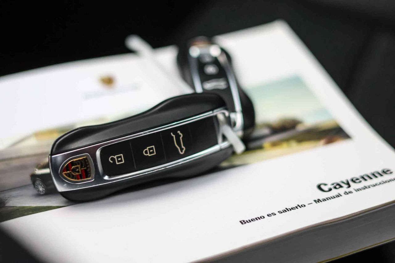 Porsche Cayenne E-Hybrid Coupé **Techo panorámico** - Foto 71