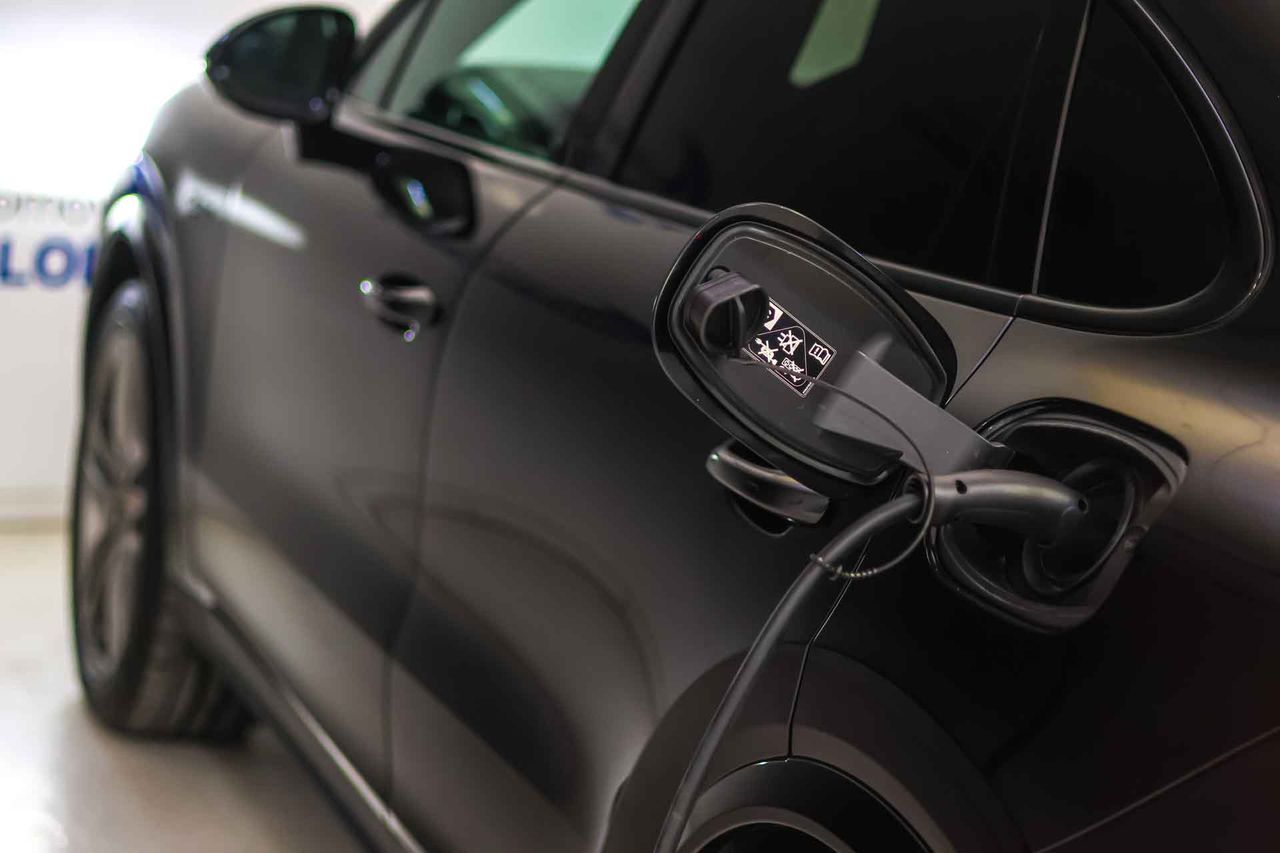 Porsche Cayenne E-Hybrid Coupé **Techo panorámico** - Foto 12