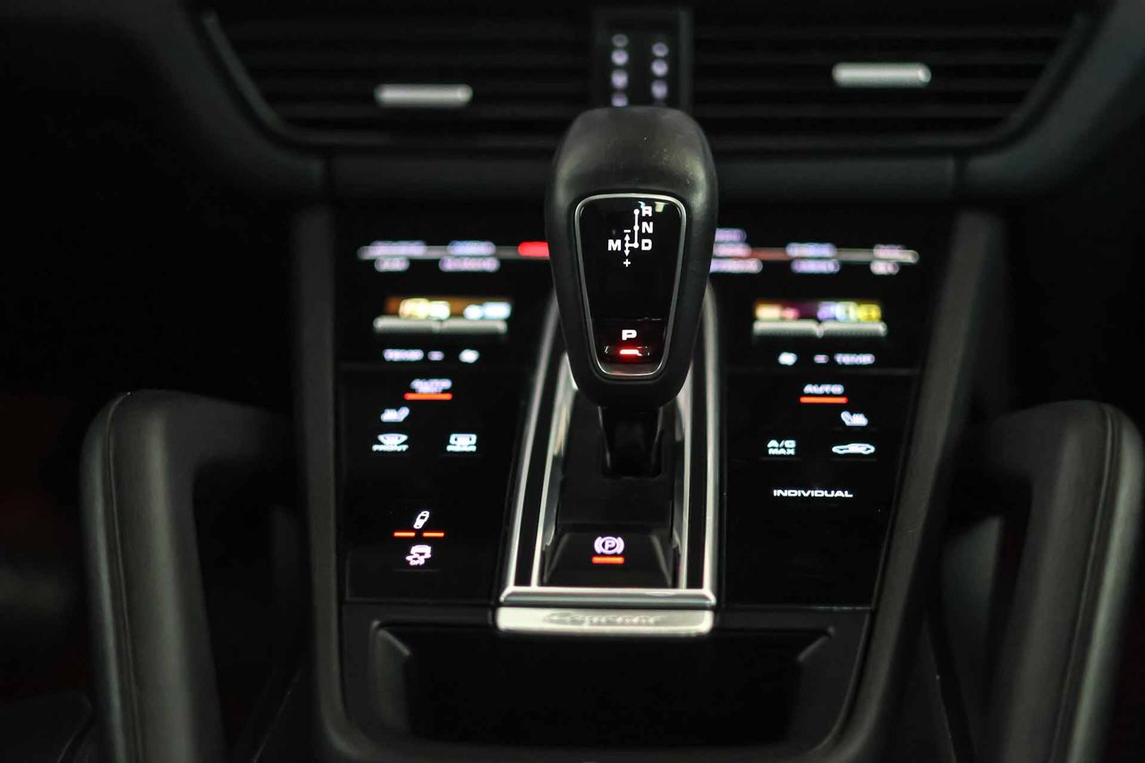 Porsche Cayenne E-Hybrid Coupé **Techo panorámico** - Foto 47