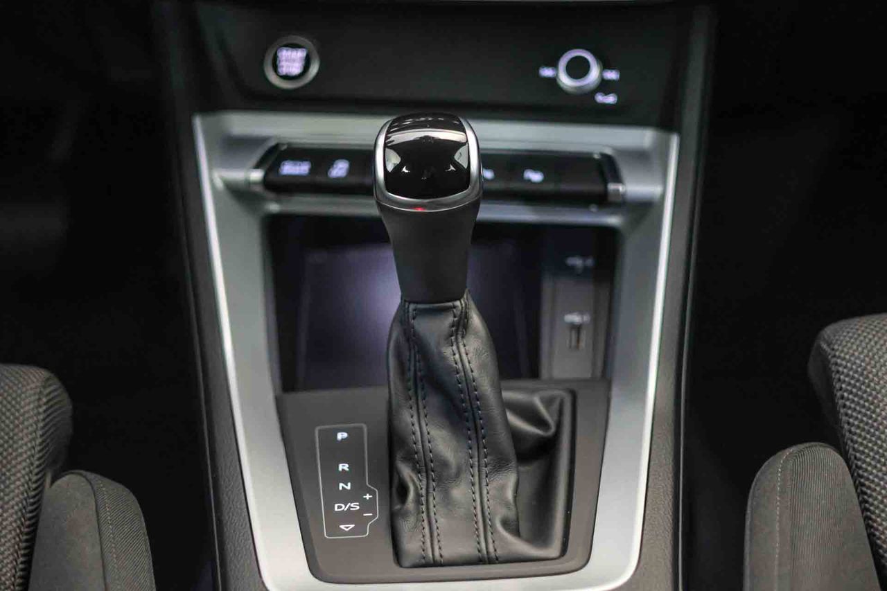 Audi Q3 35 TFSI 110kW (150CV) S tronic - Foto 46