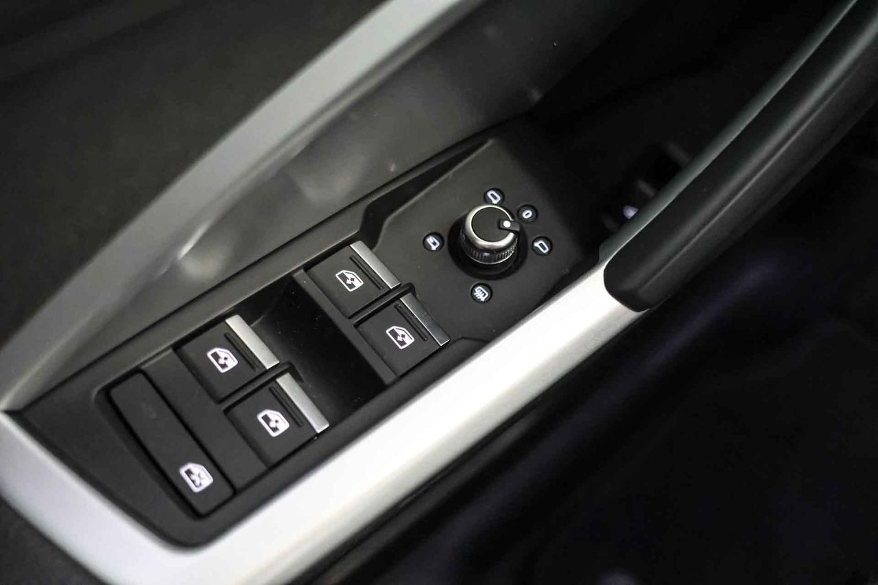 Audi Q3 35 TFSI 110kW (150CV) S tronic - Foto 34