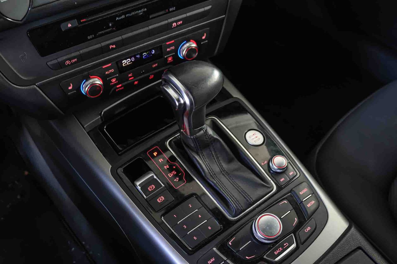 Audi A6 Avant 3.0 TDI 245cv quattro S tronic - Foto 17