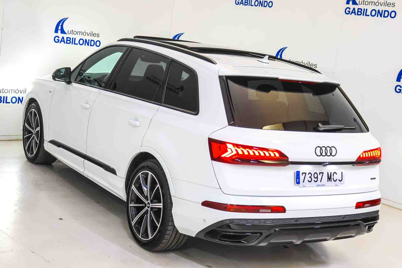 Audi Q7 Black line plus 45 TDI 170kW qua. ti. SLine **Techo panorámico** 7 Plazas - Foto 14