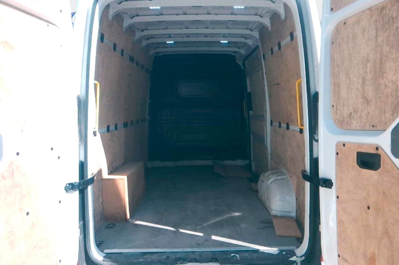 MAN TGE 2.0 TDI L3H3 140CV FWD - Foto 4