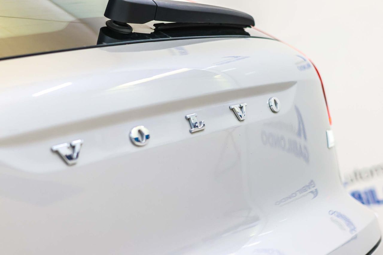 Volvo XC40 1.5 T4 Recharge PHEV Essential Auto - Foto 16