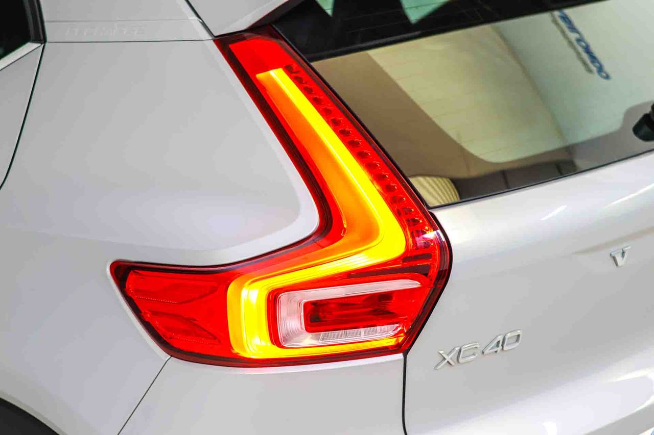 Volvo XC40 1.5 T4 Recharge PHEV Essential Auto - Foto 24
