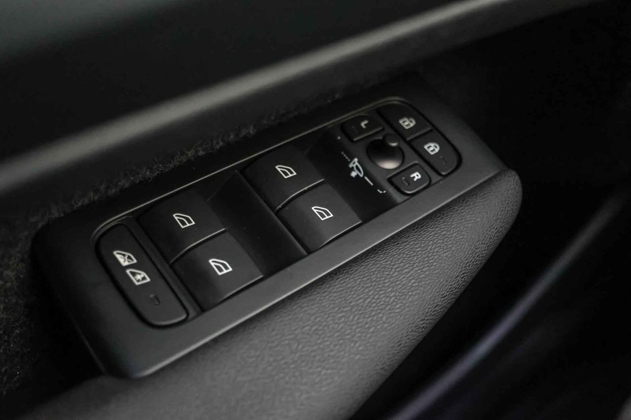 Volvo XC40 1.5 T4 Recharge PHEV Essential Auto - Foto 34