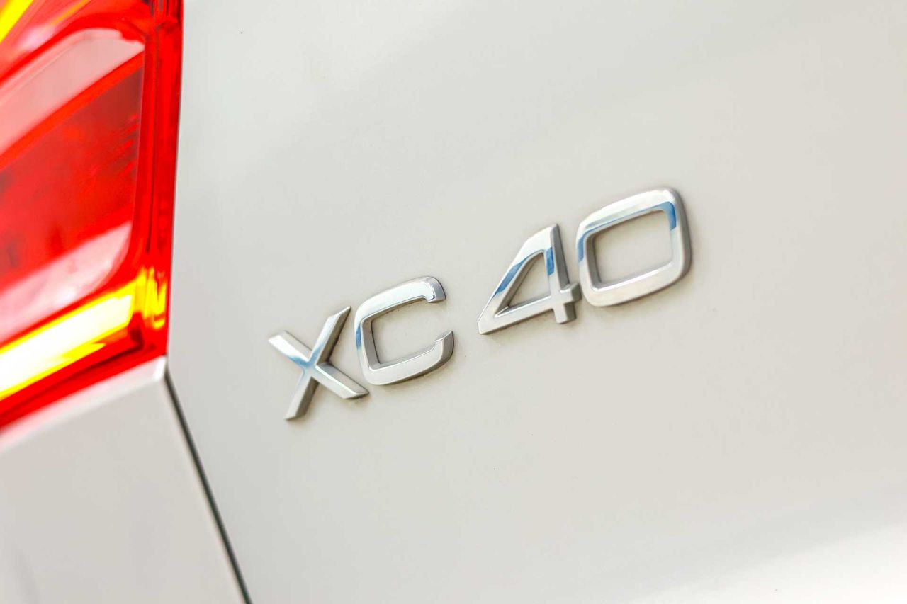Volvo XC40 1.5 T4 Recharge PHEV Essential Auto - Foto 19