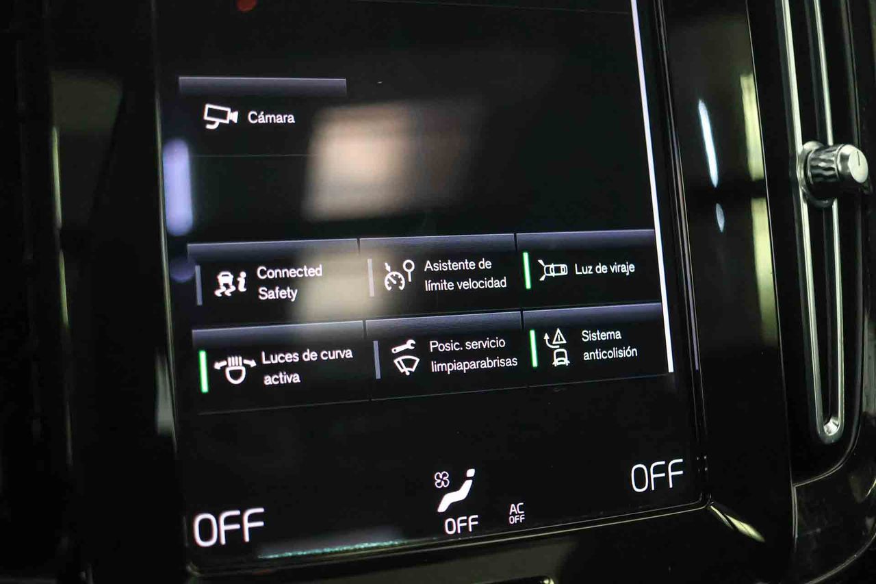 Volvo XC40 1.5 T4 Twin Recharge Core Auto - Foto 62