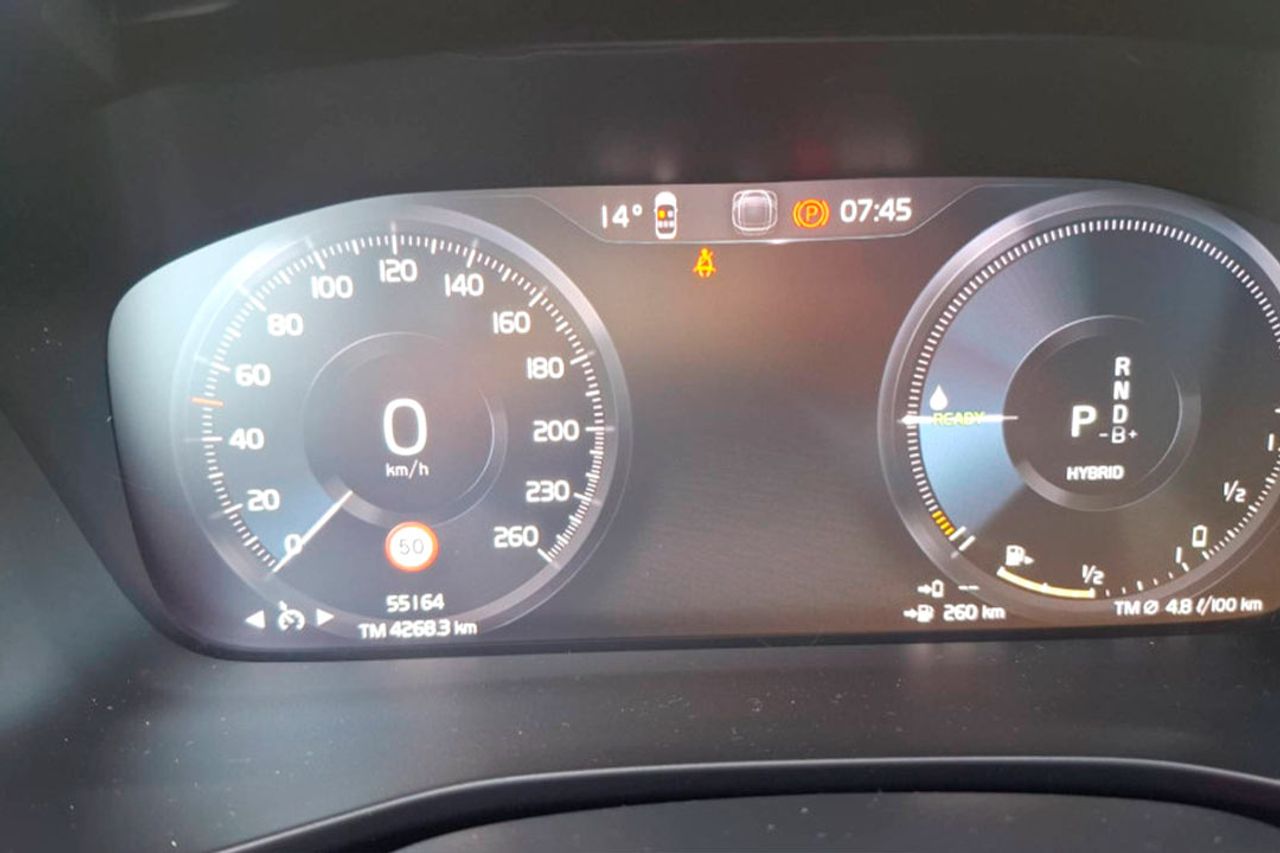 Volvo XC40 1.5 T4 Twin Recharge Core Auto - Foto 4