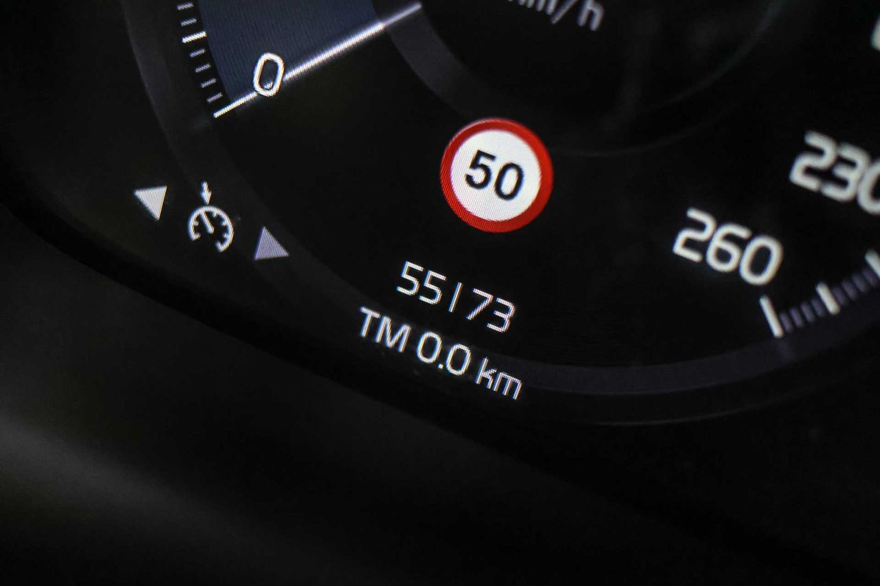 Volvo XC40 1.5 T4 Twin Recharge Core Auto - Foto 7