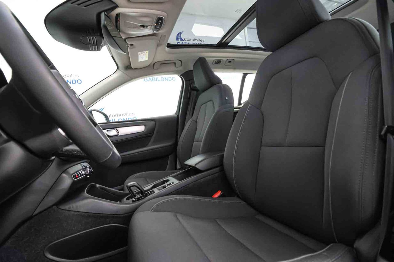 Volvo XC40 1.5 T4 Twin Recharge Core Auto - Foto 35