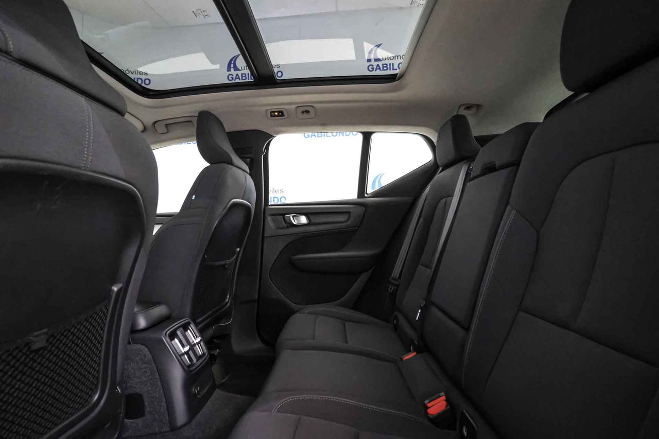 Volvo XC40 1.5 T4 Twin Recharge Core Auto - Foto 53