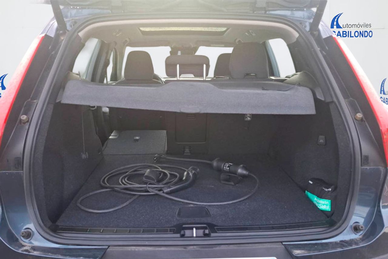 Volvo XC40 1.5 T4 Twin Recharge Core Auto - Foto 8