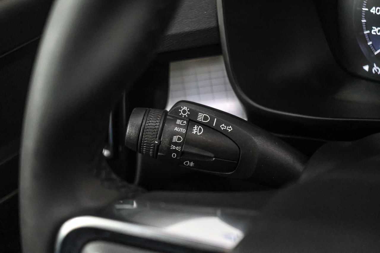 Volvo XC40 1.5 T4 Twin Recharge Core Auto - Foto 43