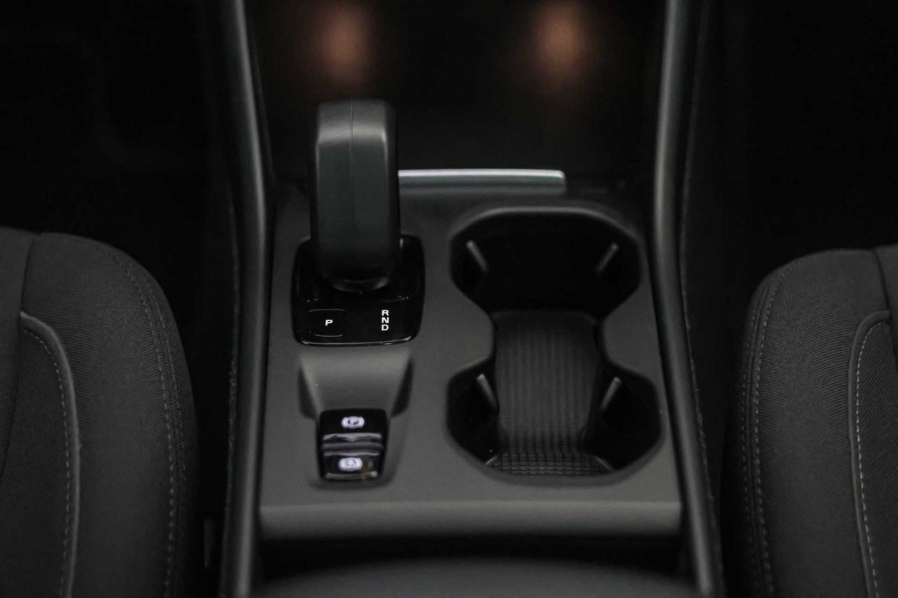 Volvo XC40 1.5 T4 Twin Recharge Core Auto - Foto 47