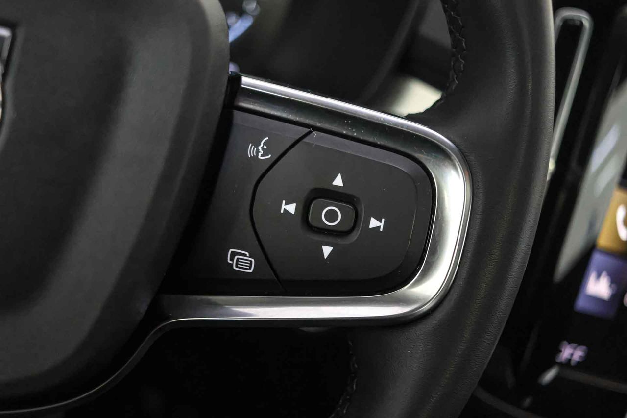 Volvo XC40 1.5 T4 Twin Recharge Core Auto - Foto 42