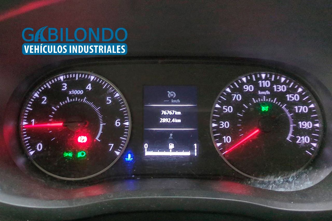 Renault Master Furgón L2H2 3300 Blue dCi 135 Advance - Foto 4
