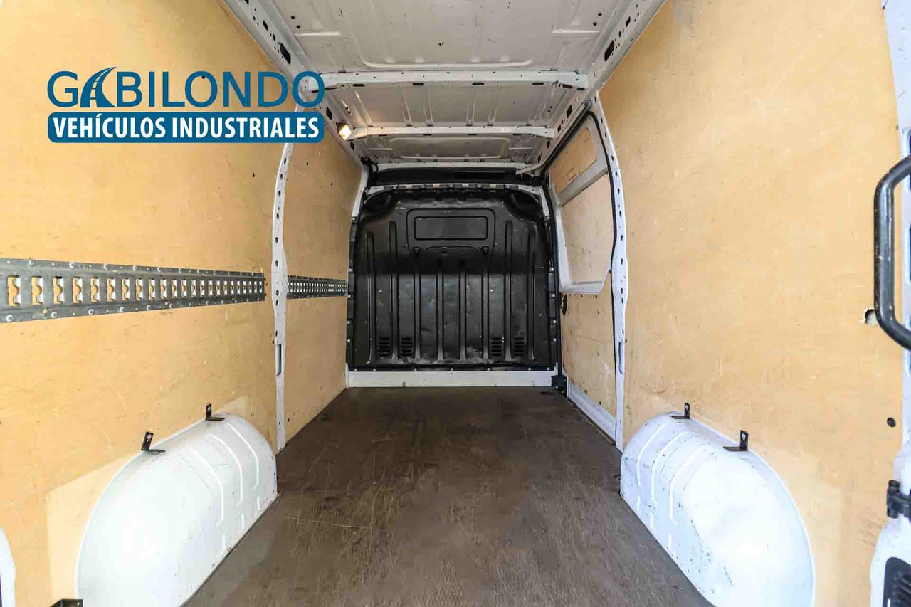 Renault Master Furgón L2H2 3300 Blue dCi 135 Advance - Foto 6