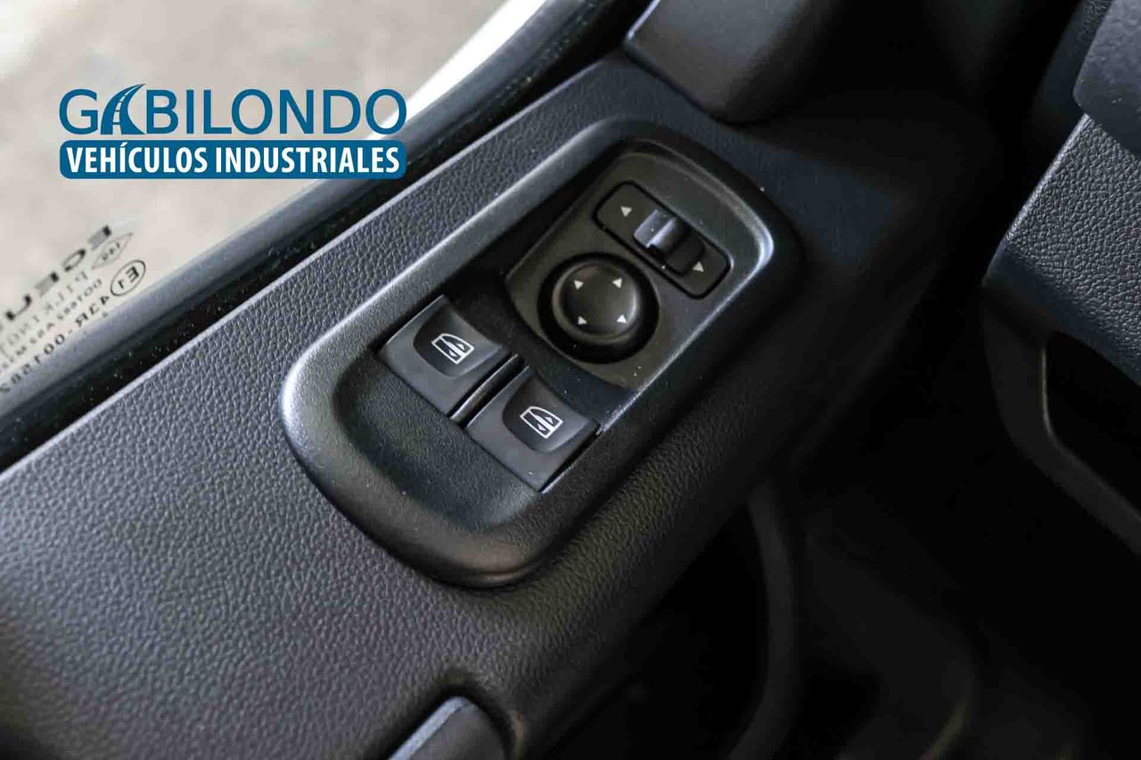 Renault Master Furgón L2H2 3300 Blue dCi 135 Advance - Foto 32