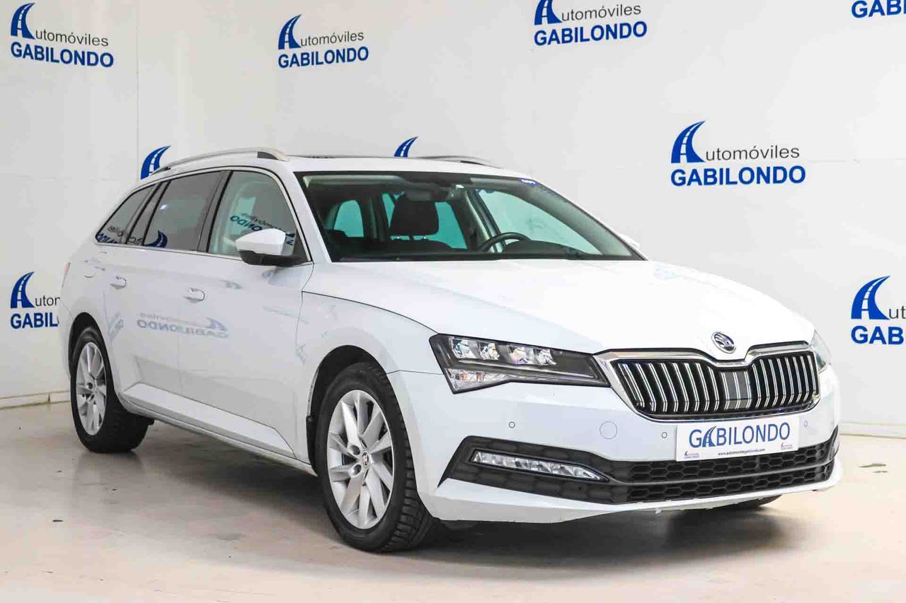 Skoda Superb Combi 2.0 TDI 110kW (150CV) DSG Ambition **Techo panorámico** - Foto 4