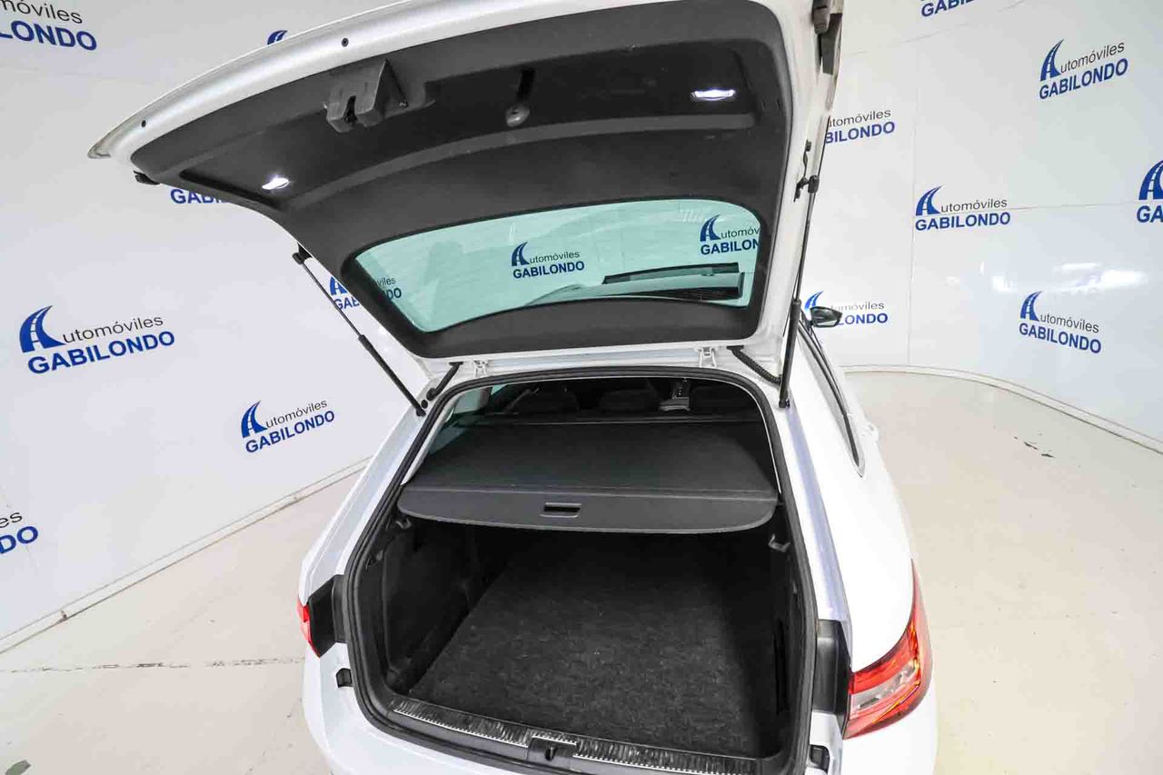 Skoda Superb Combi 2.0 TDI 110kW (150CV) DSG Ambition **Techo panorámico** - Foto 50