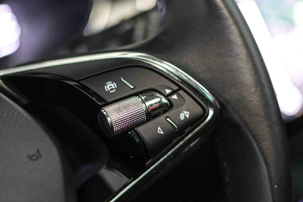 Skoda Superb Combi 2.0 TDI 110kW (150CV) DSG Ambition **Techo panorámico** - Foto 37