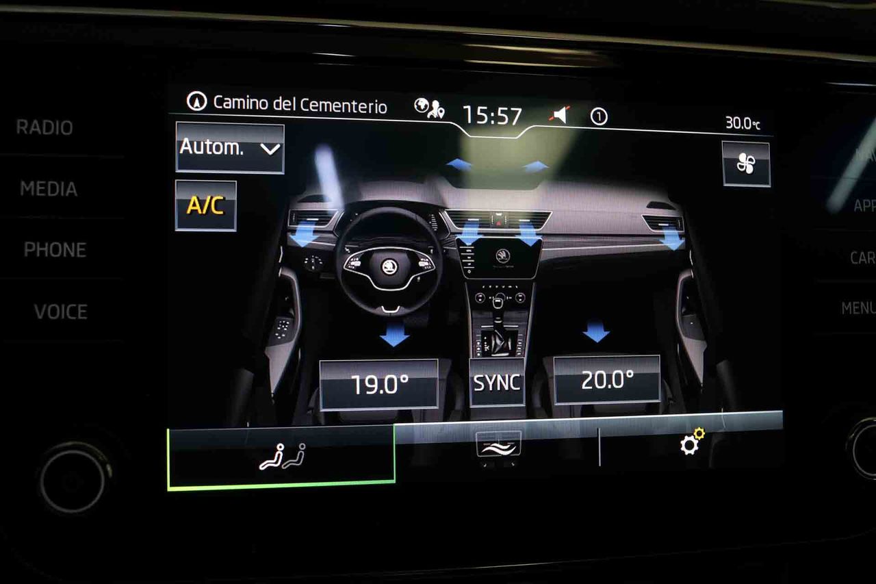 Skoda Superb Combi 2.0 TDI 110kW (150CV) DSG Ambition **Techo panorámico** - Foto 58