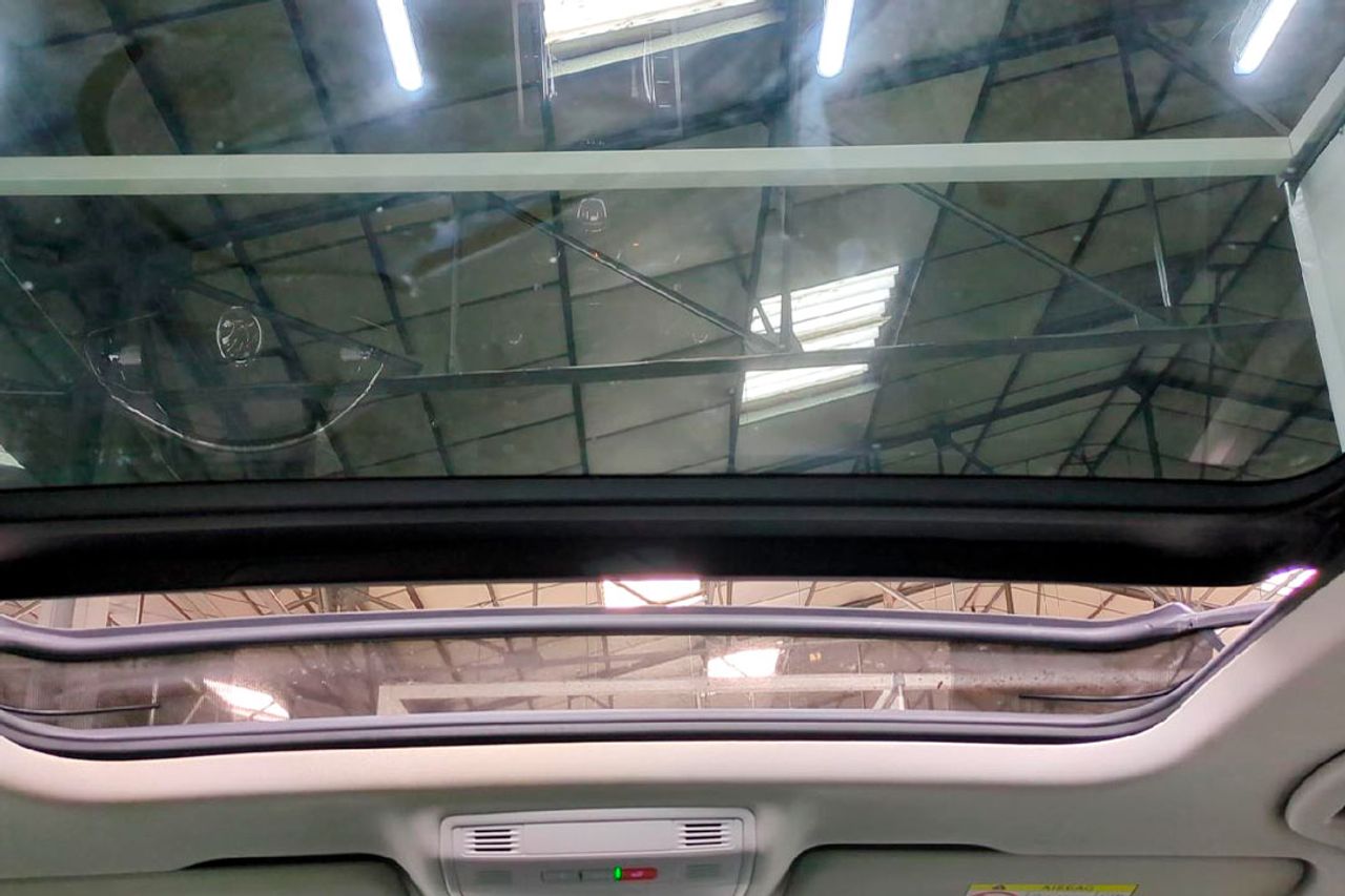 Skoda Superb Combi 2.0 TDI 110kW (150CV) DSG Ambition **Techo panorámico** - Foto 8