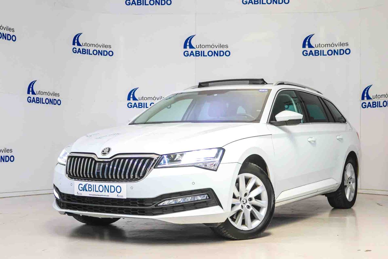 Skoda Superb Combi 2.0 TDI 110kW (150CV) DSG Ambition **Techo panorámico** - Foto 10