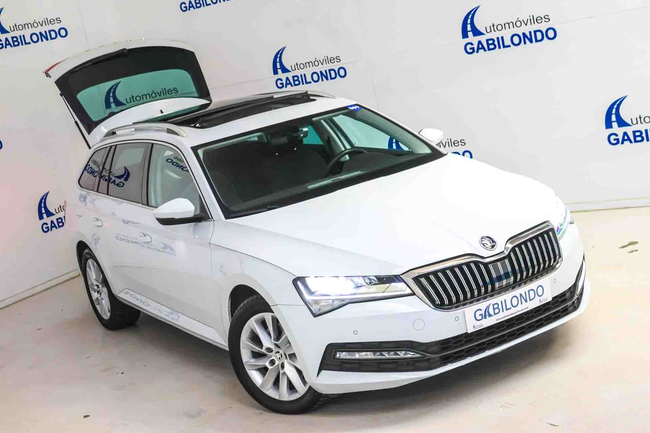 Skoda Superb Combi 2.0 TDI 110kW (150CV) DSG Ambition **Techo panorámico** - Foto 19