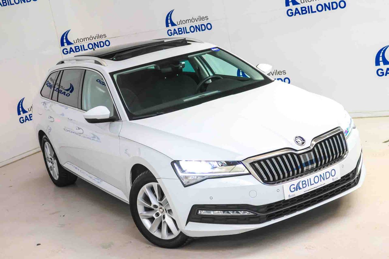 Skoda Superb Combi 2.0 TDI 110kW (150CV) DSG Ambition **Techo panorámico** - Foto 13