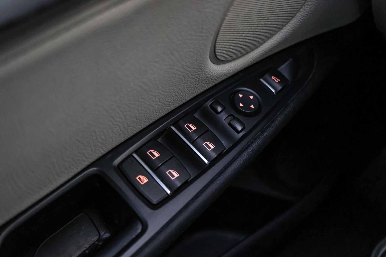 BMW X5 xDrive30d **Techo panorámico** - Foto 35