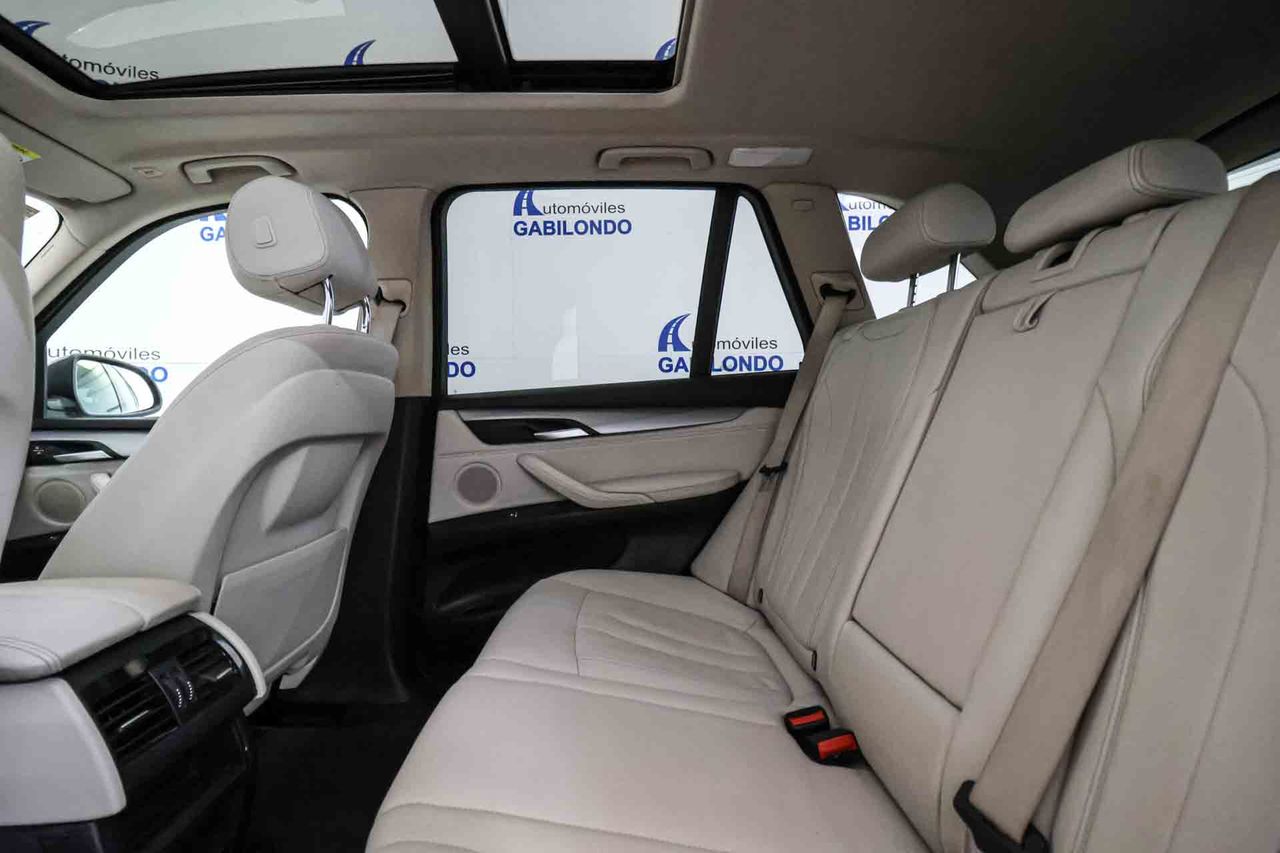 BMW X5 xDrive30d **Techo panorámico** - Foto 56