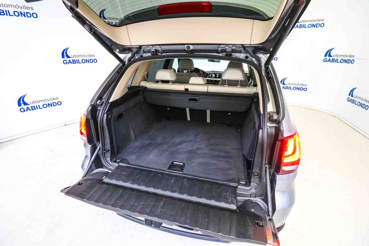 BMW X5 xDrive30d **Techo panorámico** - Foto 57