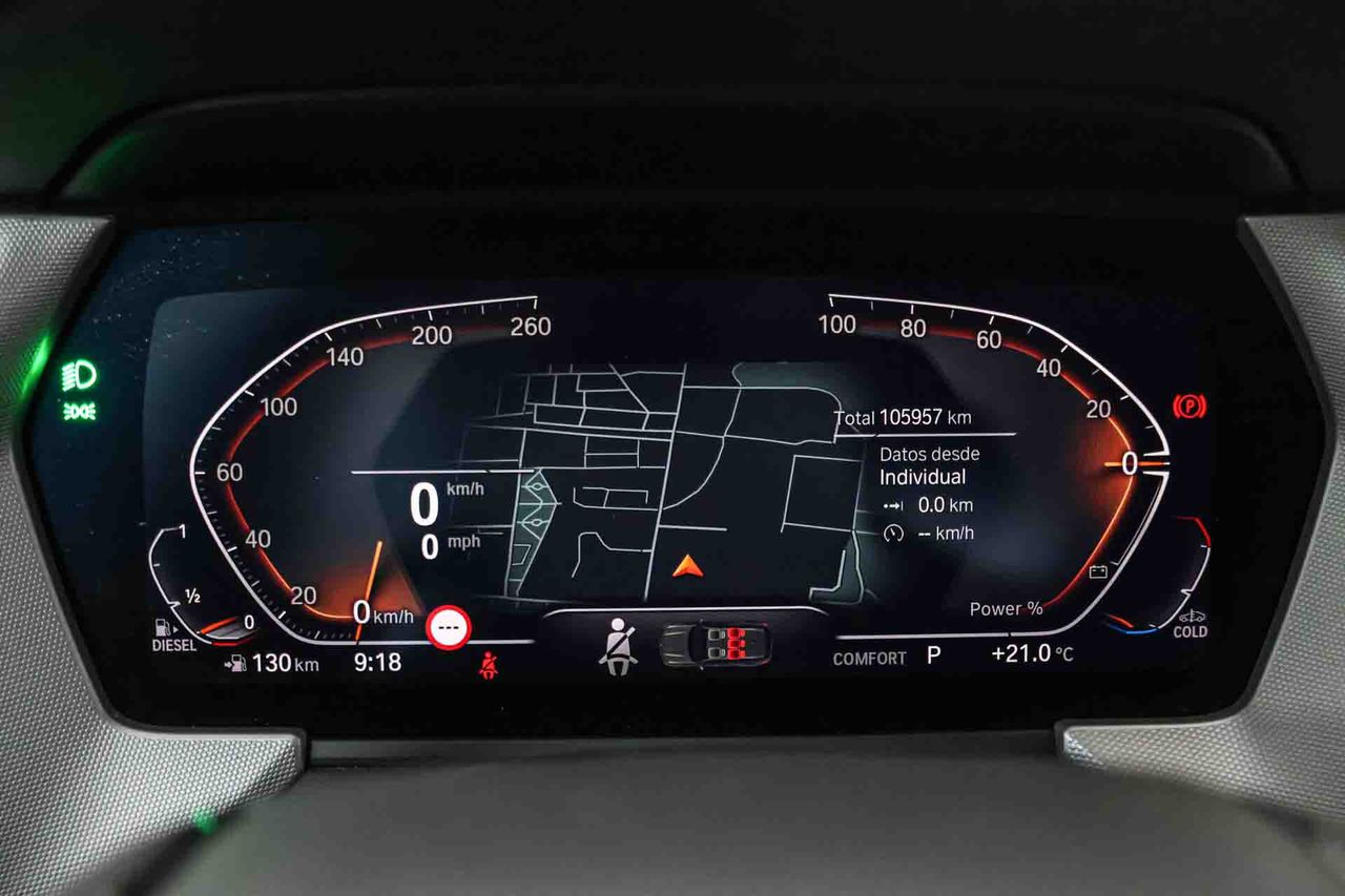 BMW Serie 1 118d Business Auto. - Foto 37