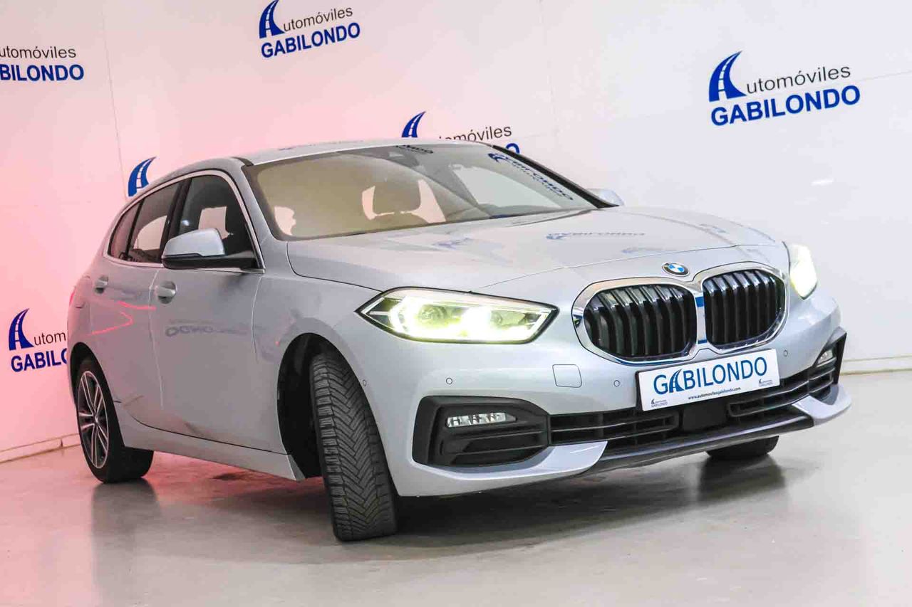 BMW Serie 1 118d Business Auto. - Foto 13