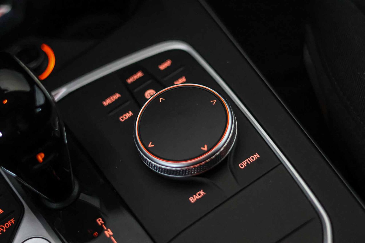 BMW Serie 1 118d Business Auto. - Foto 41