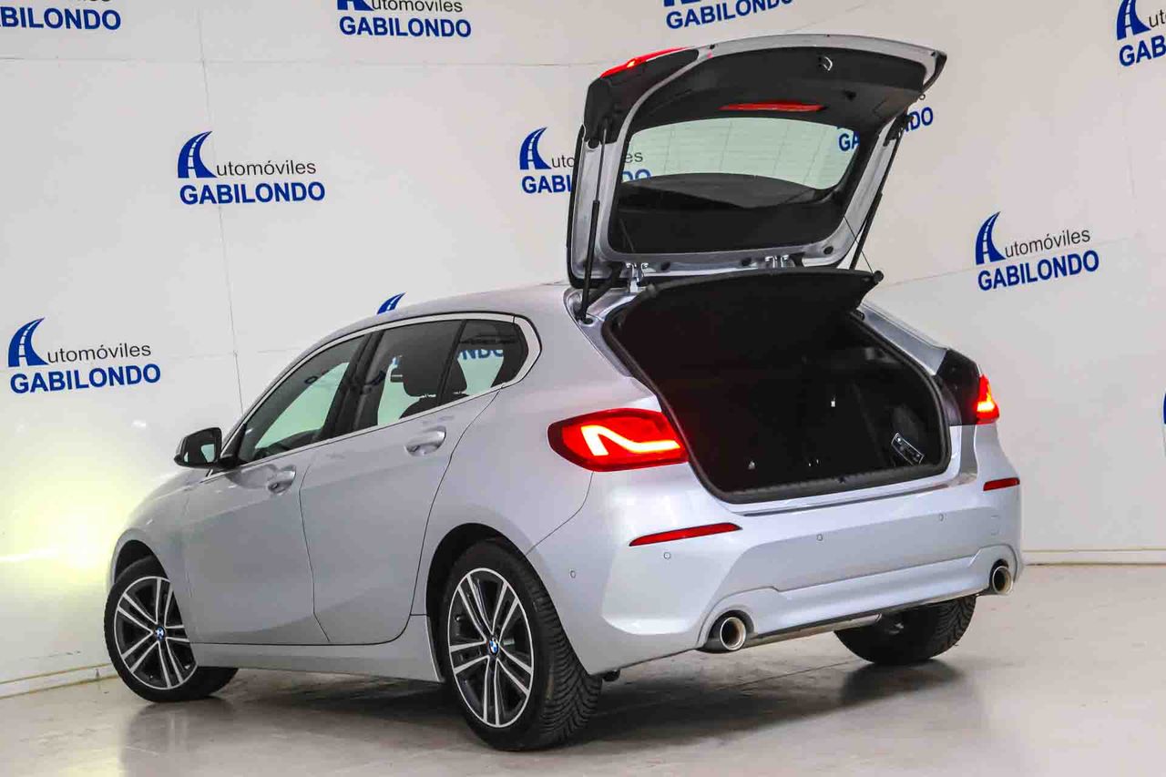BMW Serie 1 118d Business Auto. - Foto 20