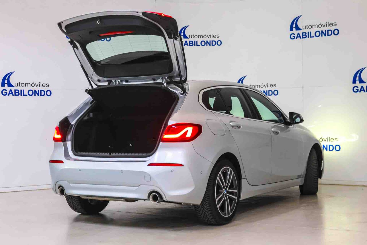 BMW Serie 1 118d Business Auto. - Foto 17