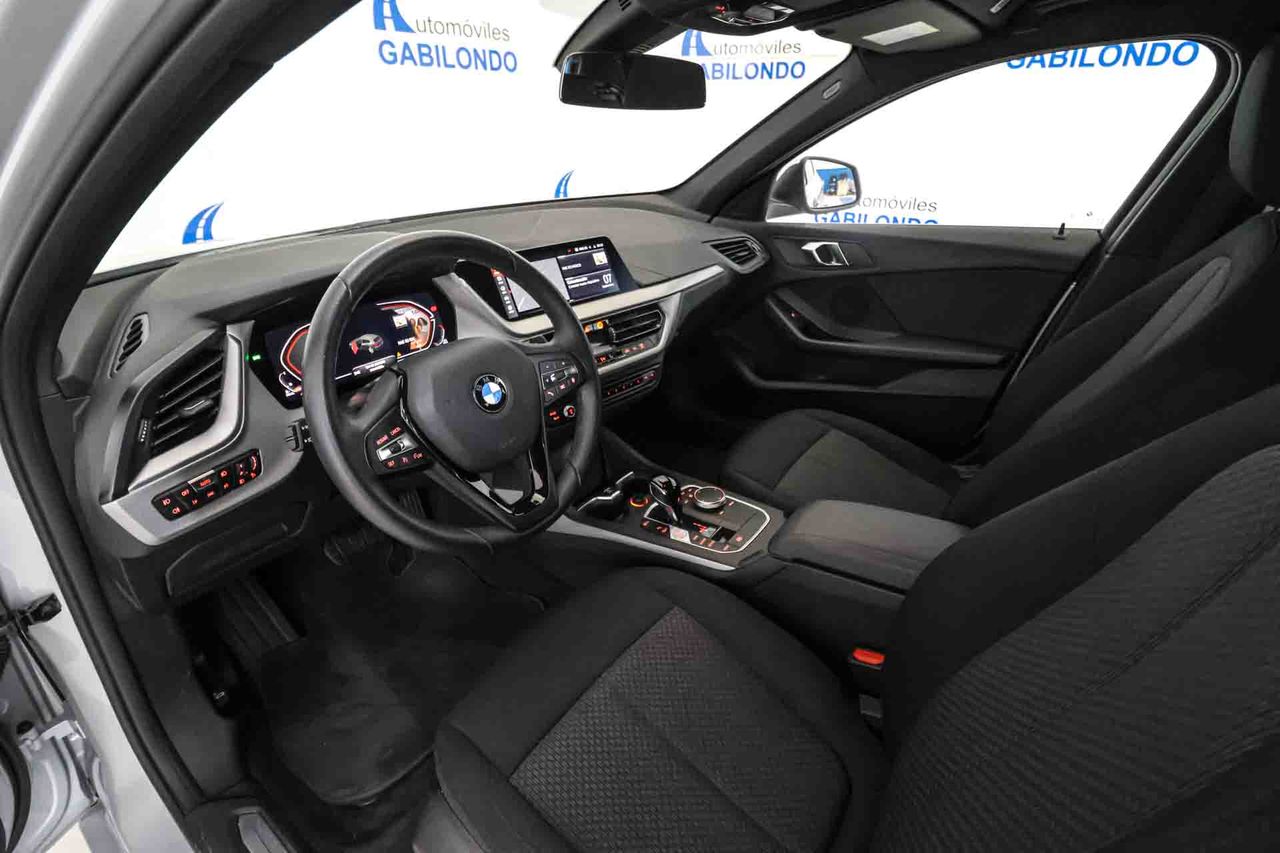 BMW Serie 1 118d Business Auto. - Foto 25