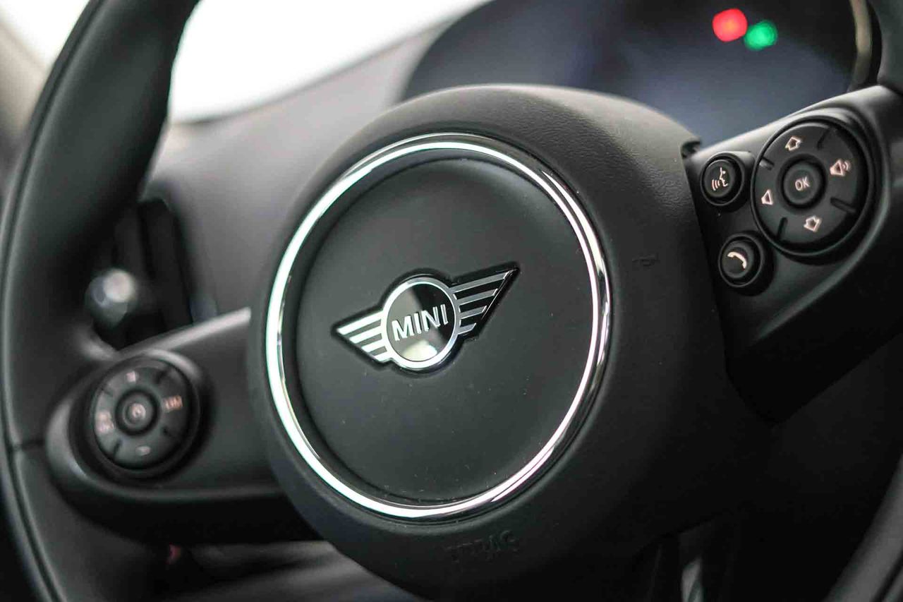 MINI Countryman Cooper S E ALL4 **Techo panorámico** - Foto 40