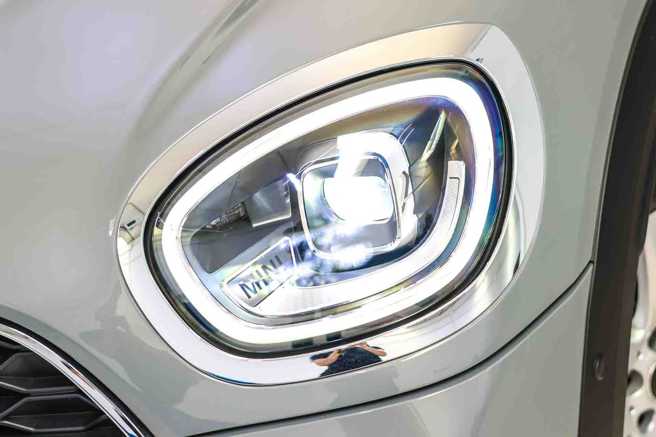 MINI Countryman Cooper S E ALL4 **Techo panorámico** - Foto 24