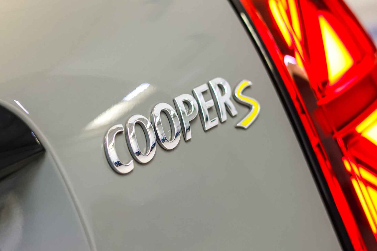 MINI Countryman Cooper S E ALL4 **Techo panorámico** - Foto 16