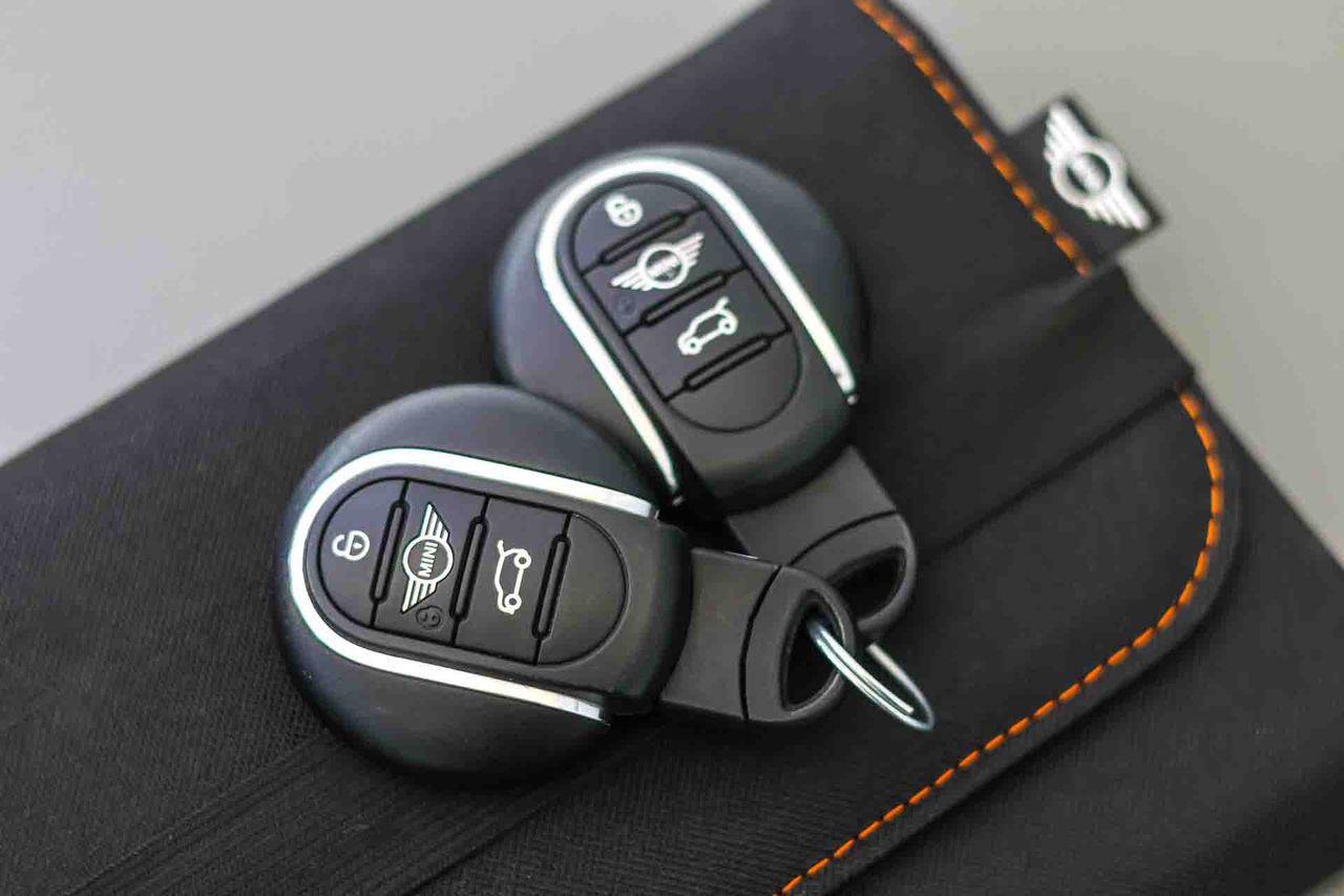 MINI Countryman Cooper S E ALL4 **Techo panorámico** - Foto 66