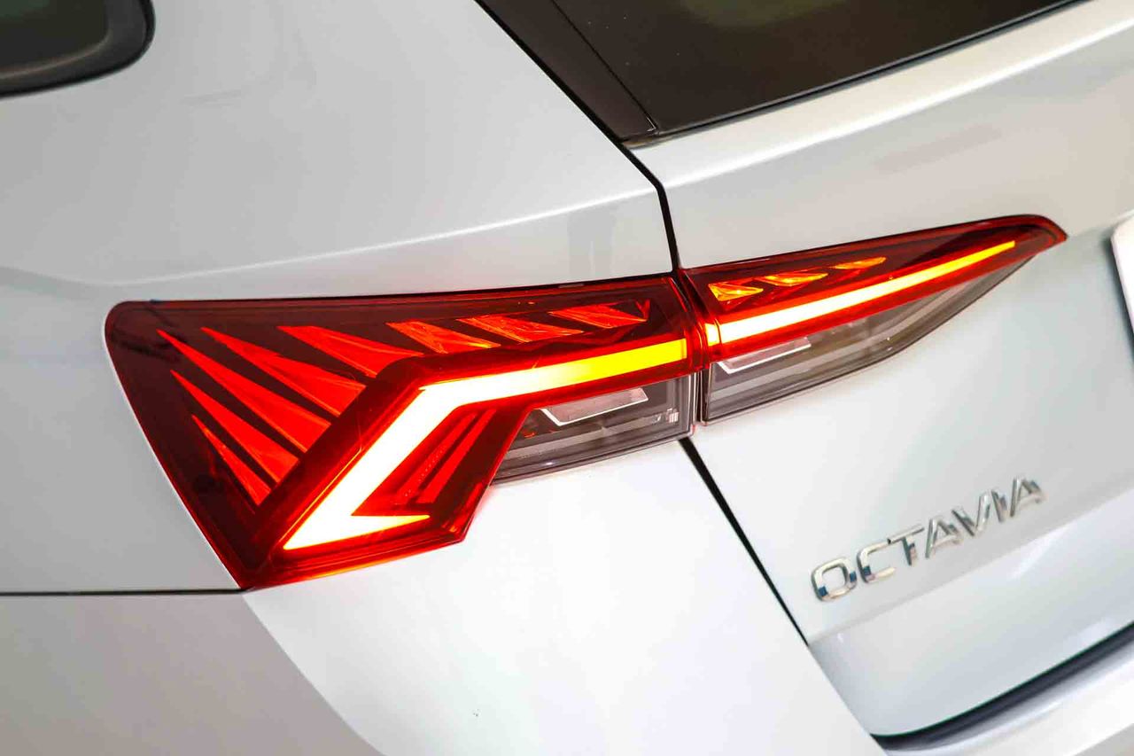Skoda Octavia Combi 2.0 TDI 85kW(115CV) Man Ambition - Foto 17
