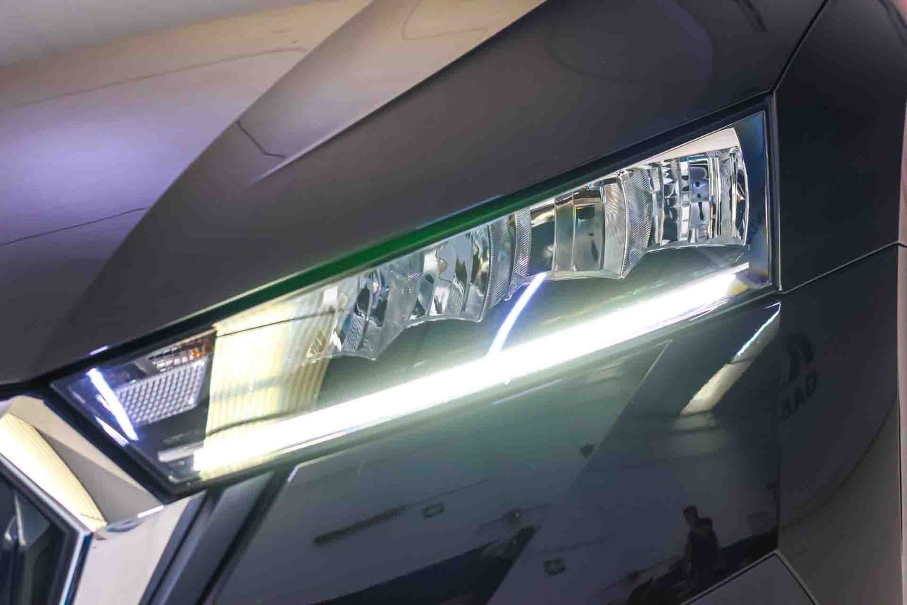 Skoda Octavia Combi 1.5 TSI 110kW DSG m-HEV Ambit - Foto 19
