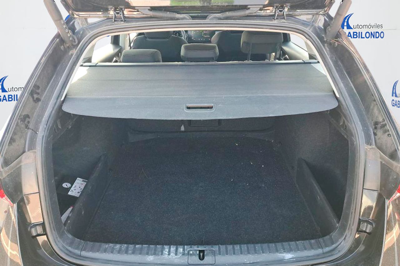 Skoda Octavia Combi 1.5 TSI 110kW DSG m-HEV Ambit - Foto 9